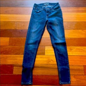 Levi’s skinny jeans